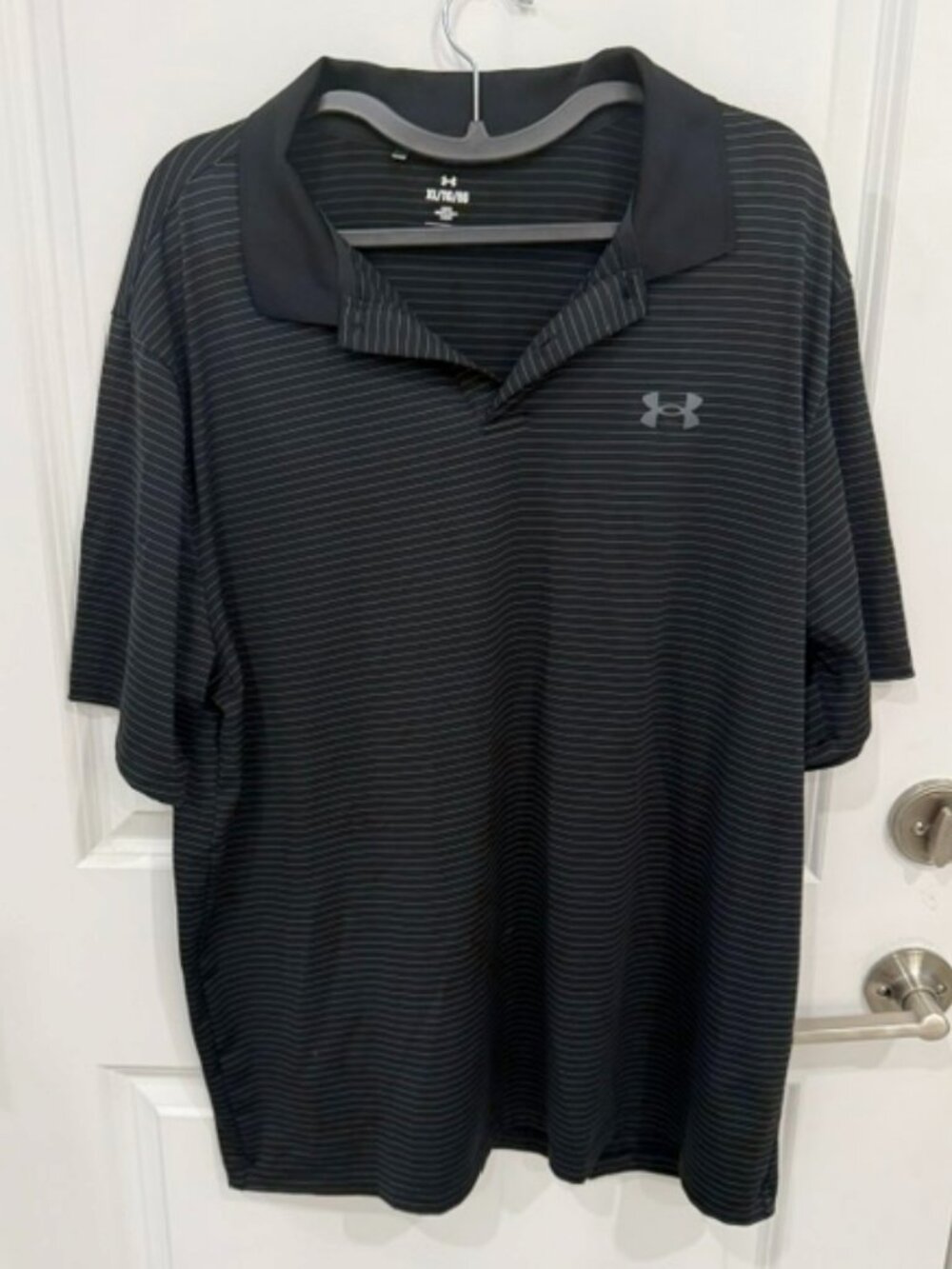 Under Armour Black Stripe Loose Polo Shirt